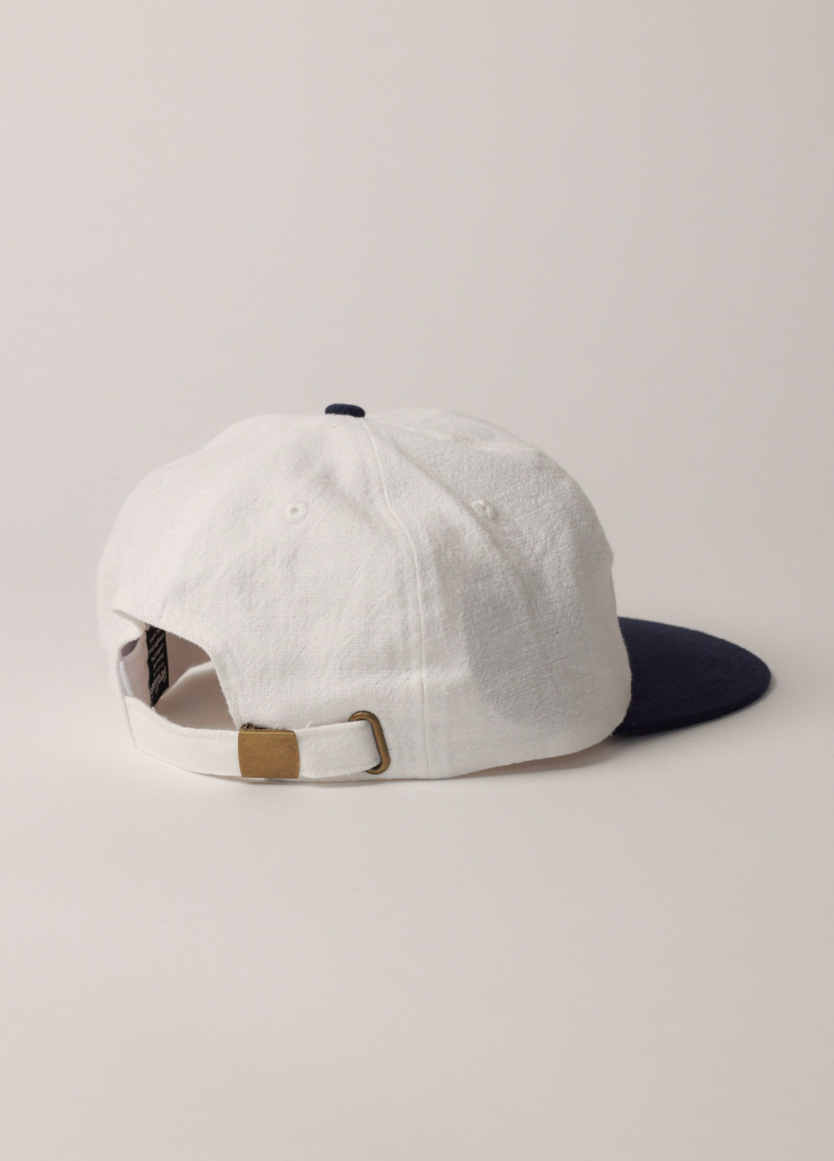 Classic Circle Brim - White/Navy